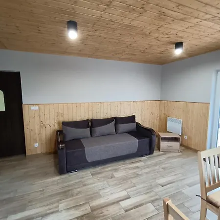 Zielona Ostoja - Caloroczne Z Wlasna Linia Brzegowa Prażmowo