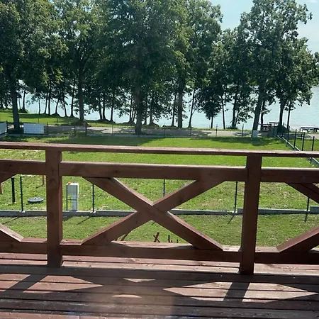 Zielona Ostoja - Caloroczne Z Wlasna Linia Brzegowa Feriehus