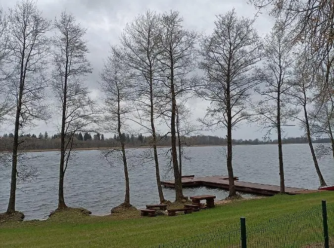 Holiday home Zielona Ostoja - Caloroczne Z Wlasna Linia Brzegowa