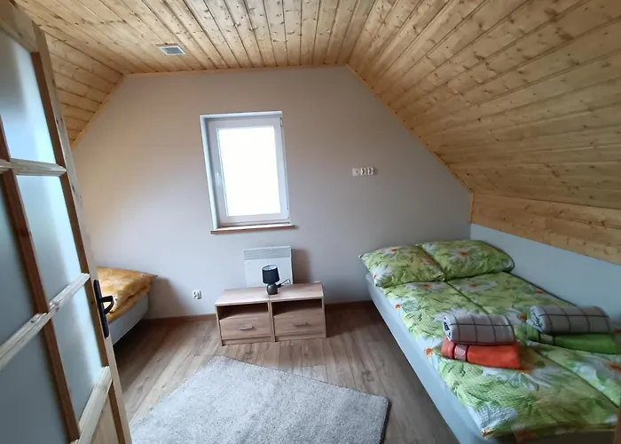 Holiday home Zielona Ostoja - Caloroczne Z Wlasna Linia Brzegowa