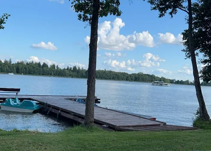 Zielona Ostoja - Caloroczne Z Wlasna Linia Brzegowa